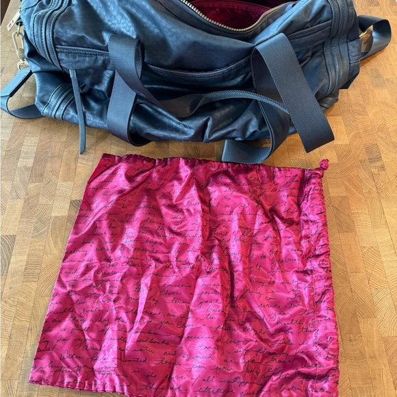 LULULEMON Urban Warrior Duffel Bag - Picture 8 of 8